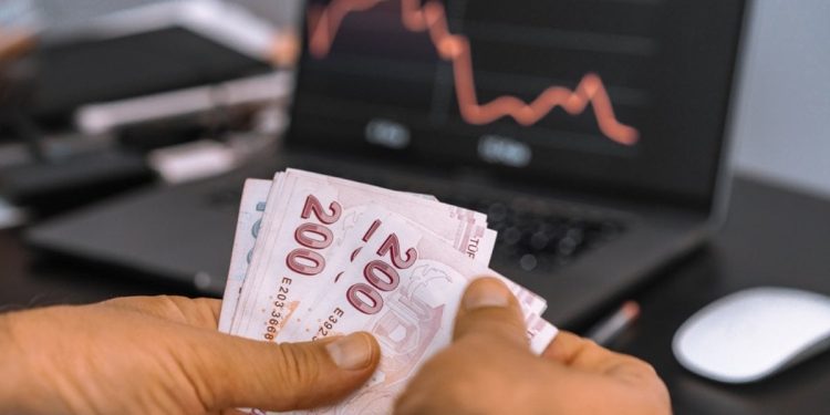 Memur ve emekliye zam bugün belli oluyor