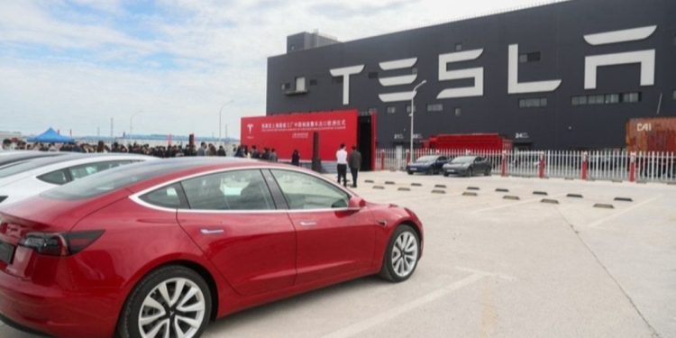 Tesla’nın uygun fiyatlı modeli ertelenebilir