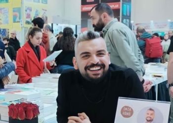 Yazar Ali Bayam için iyi bir yazar olmak için iyi okur olma gerekliliği