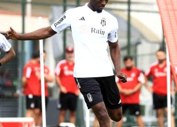 Beşiktaşlı Eric Bailly’nin sağlık durumu açıklandı